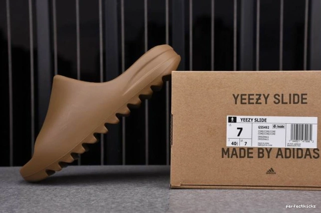 G55492 Adidas Slide Yeezy Core 0813